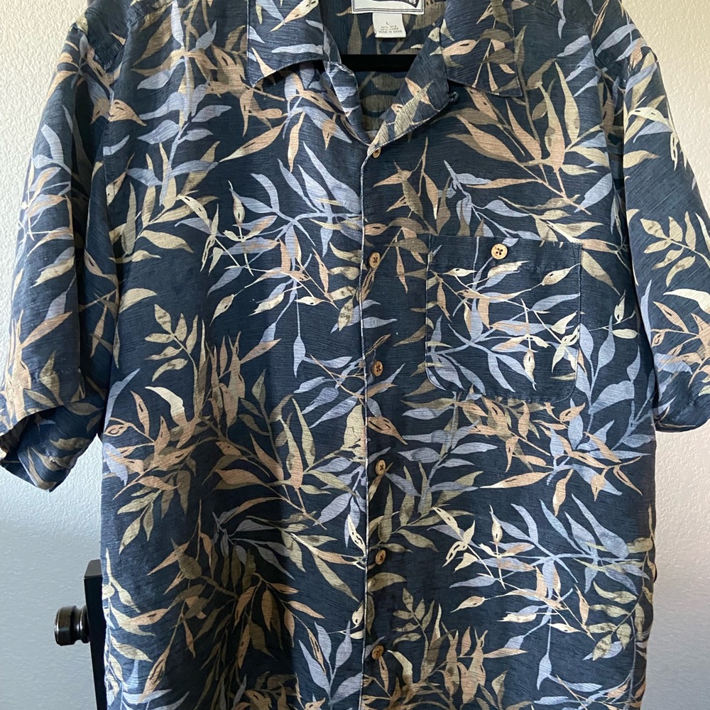 Men's Casual Button Down Shirt - Leaf Print